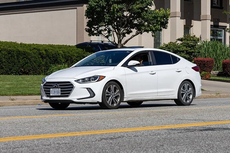 Hyundai Elantra AD