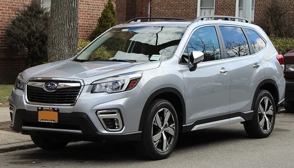 Subaru Forester — фото 1