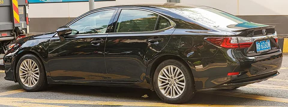 Lexus ES XV60 — фото 1