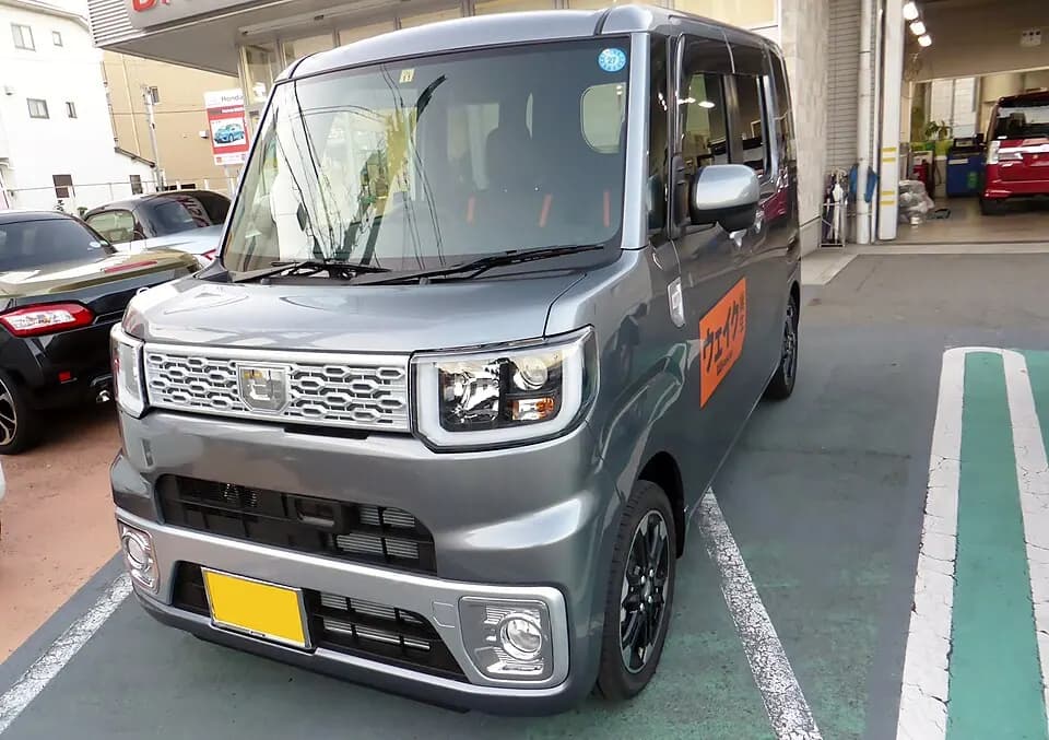 Daihatsu Wake LA700 — фото 1
