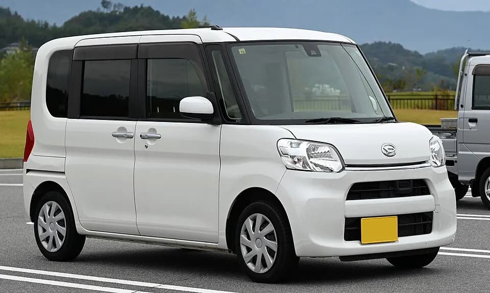 Daihatsu Tanto — фото 1