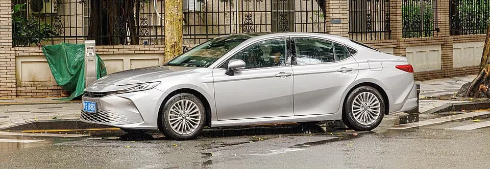 Toyota Camry XV80